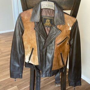 Women’s STS leather Jacket.